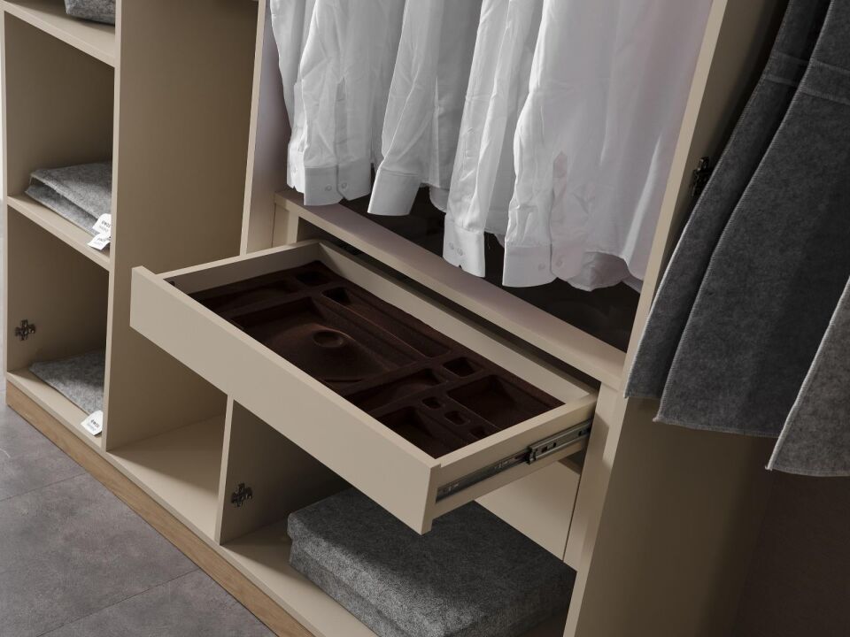 BERNİDO CAPELLA VOL1C YATAK ODASI TAKIMI-KARYOLALI