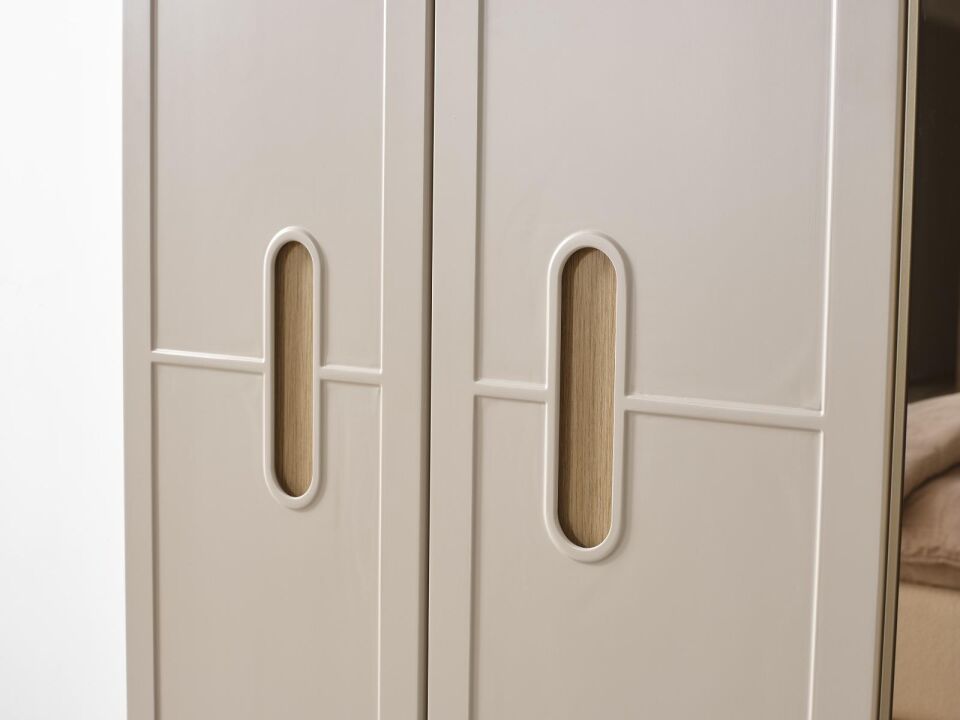 BERNİDO CAPELLA VOL1D YATAK ODASI TAKIMI-BAZALI