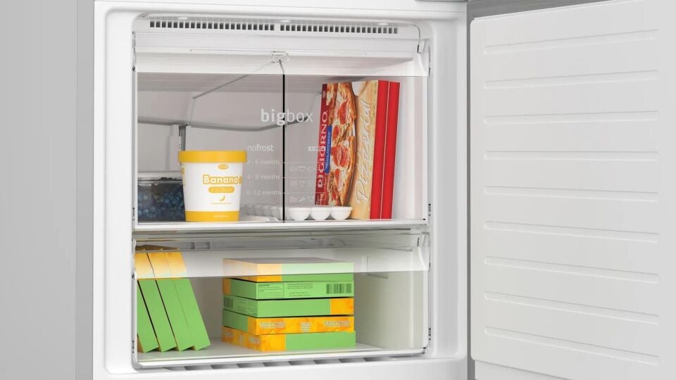 Profilo BD3055IECN Kombi Buzdolabı Inox