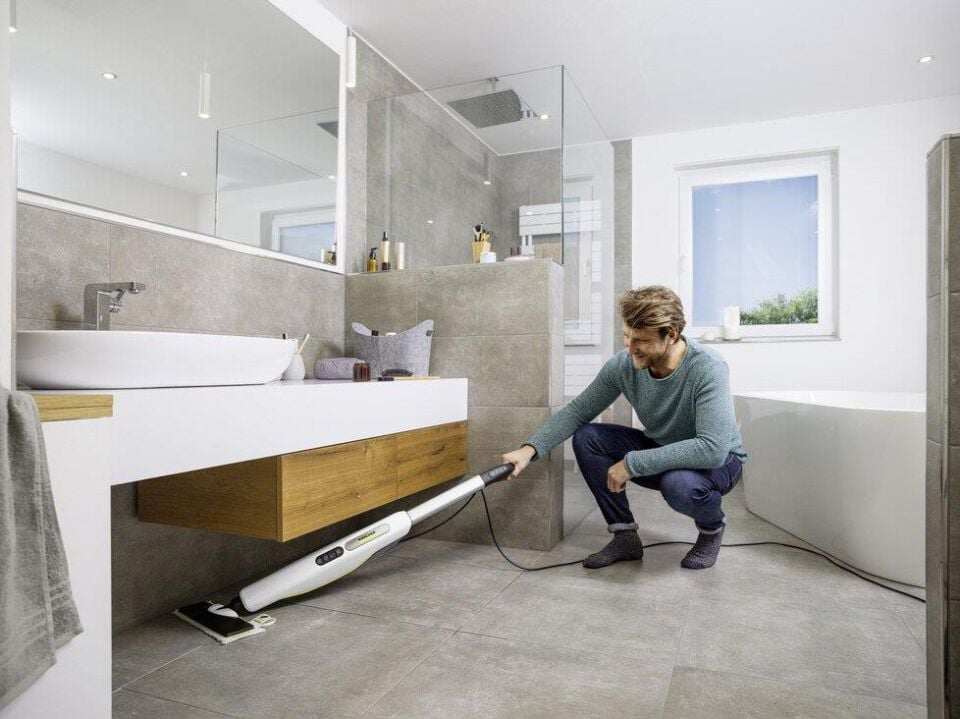Karcher SC 3 Upright Dikey Buharlı Temizlik Makinesi