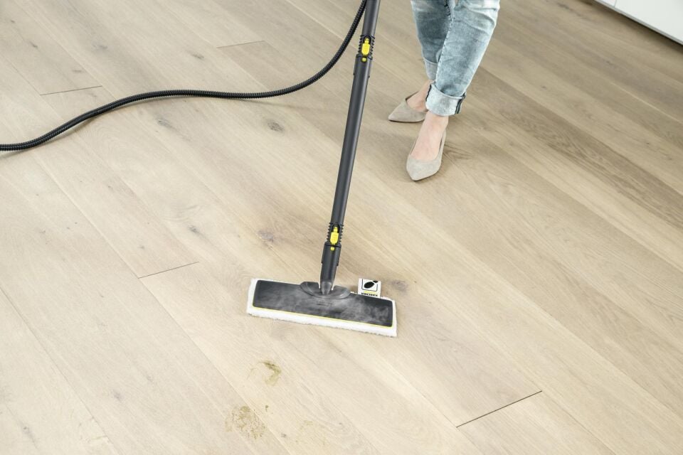 Karcher SC 4 Easyfix Buharlı Temizlik Makinesi