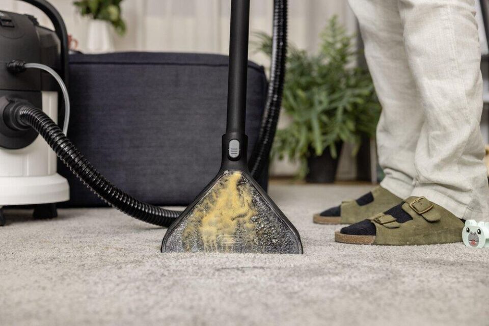 KARCHER SE-4 AB HALI YIKAMA MAK.